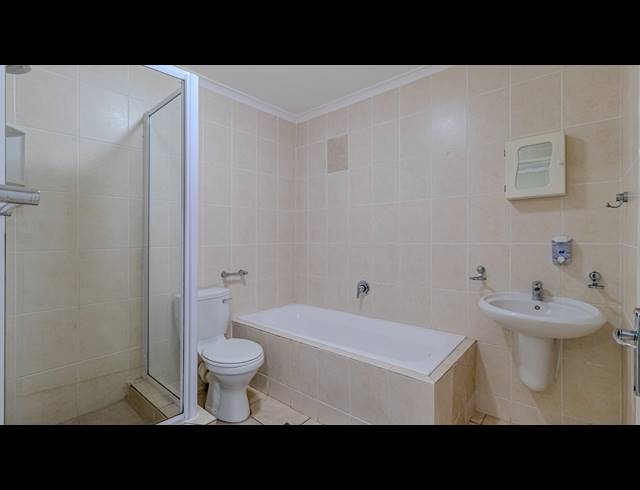 3 BEDROOM TOWNHOUSE TO LET IN BIG BAY